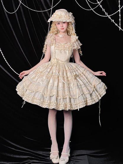 Plissee-Details, klassische Rüschenbesätze, Lolita-Kleid und elegantes Beige