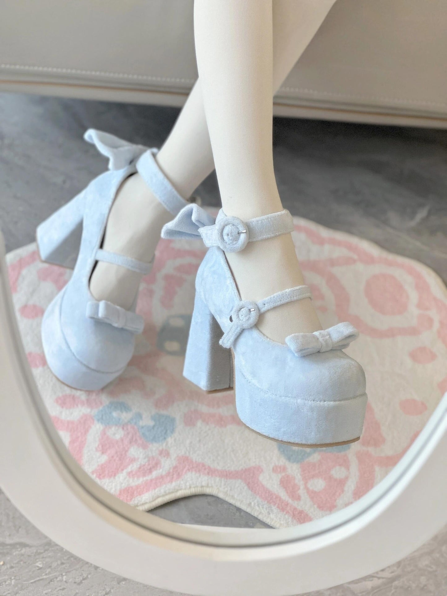 Contract Doll Velvet High Heels