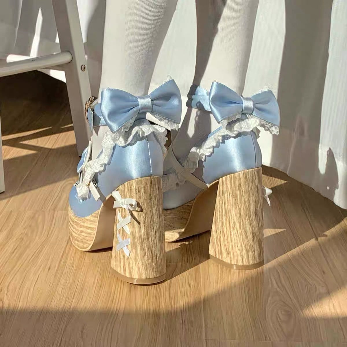 Alice's Wonderland Dolly Heels