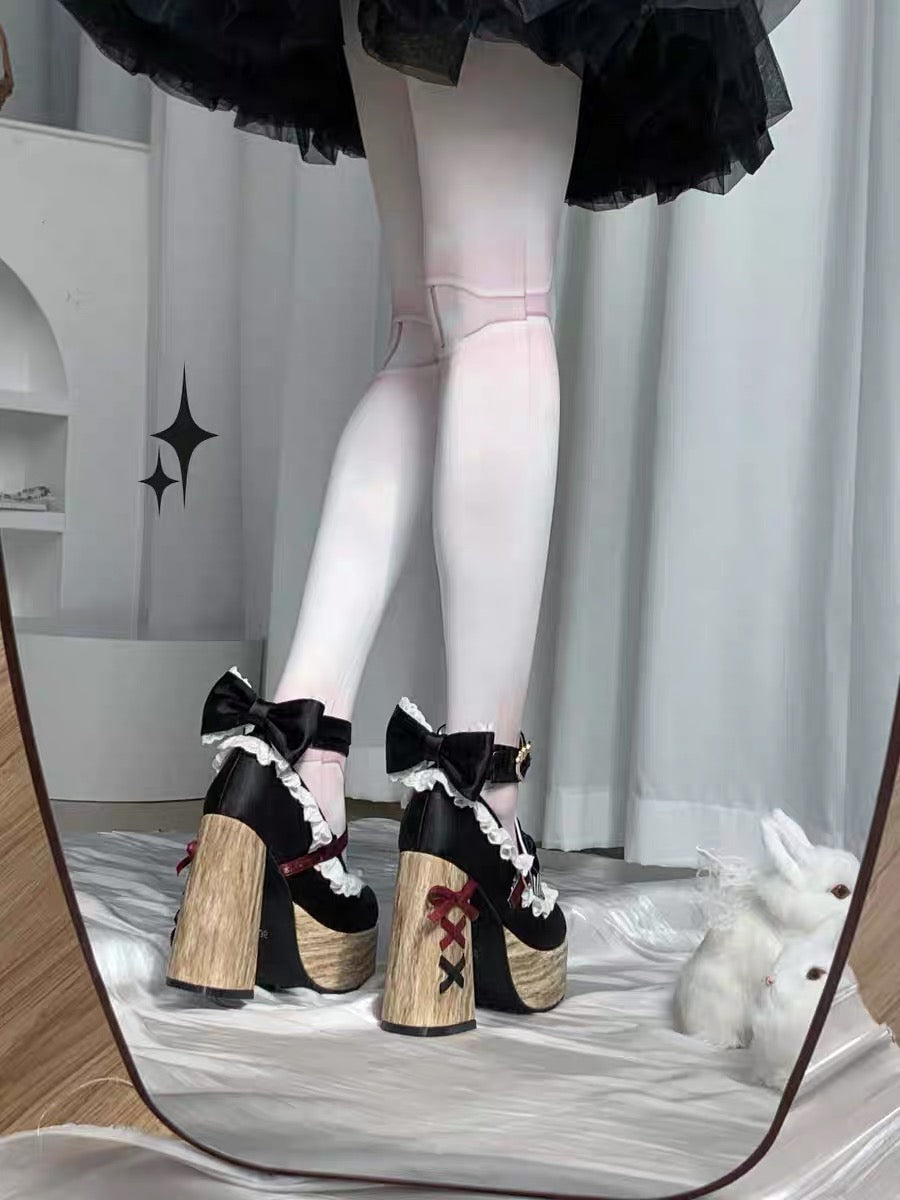 Alice's Wonderland Dolly Heels