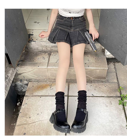 2: Set Socks of Loose