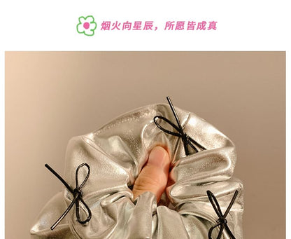 トリムフリルシュシュ