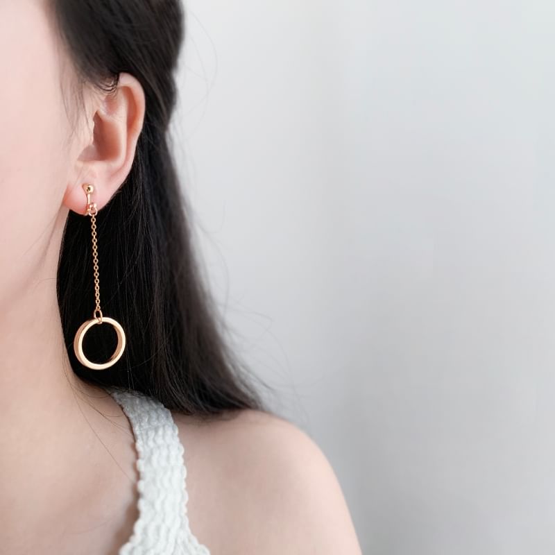 Earring / Drop On Star Clip Asymmetrical