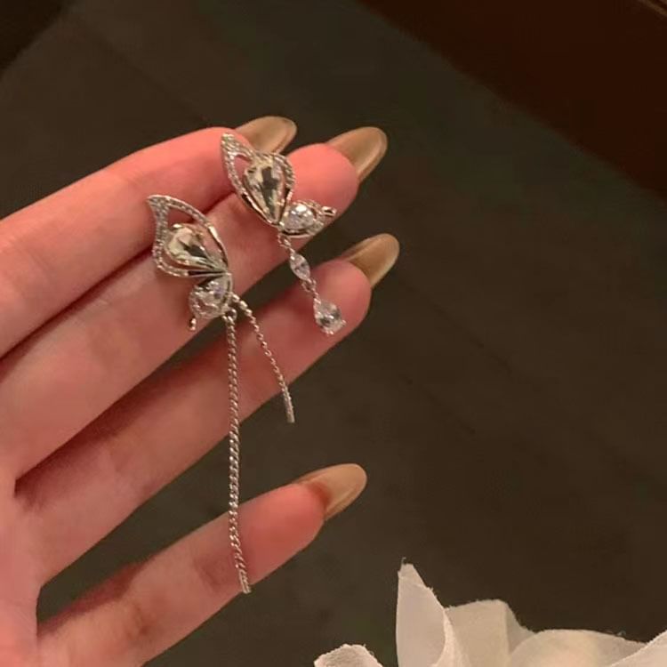 Rhinestone Butterfly Asymmetrical Alloy Drop Earring