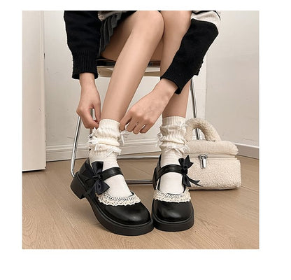 Mary Trim Jane Schuhe mit Schleife, Spitze und Plateau