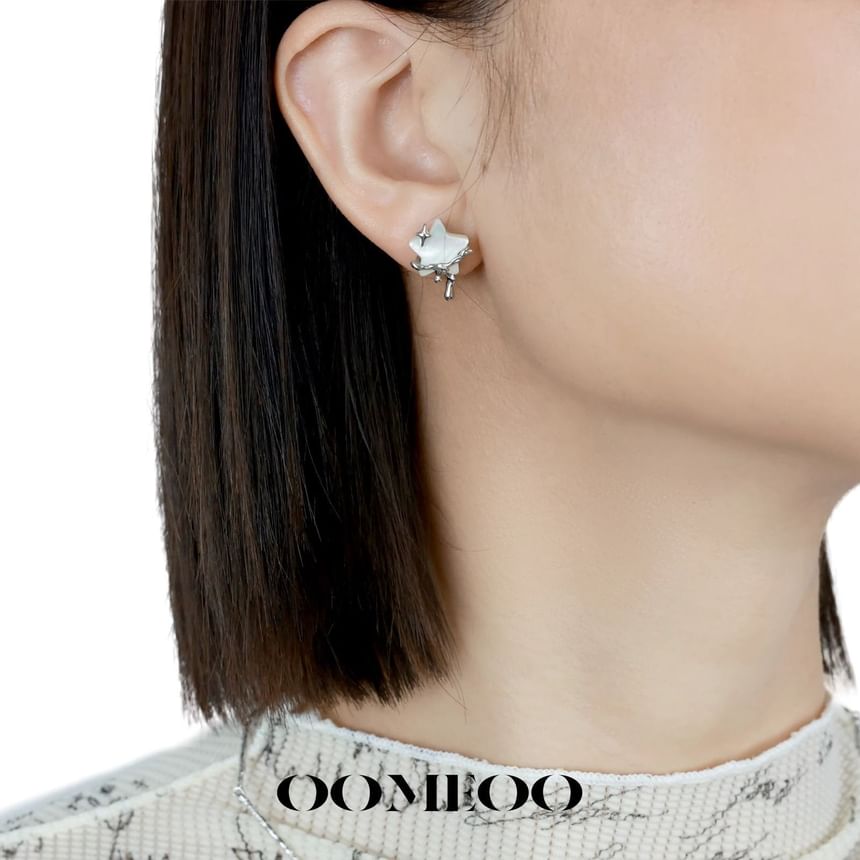 Earring Dangle Star