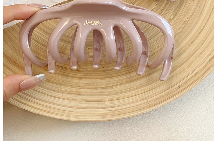 Hair Claw Lettering