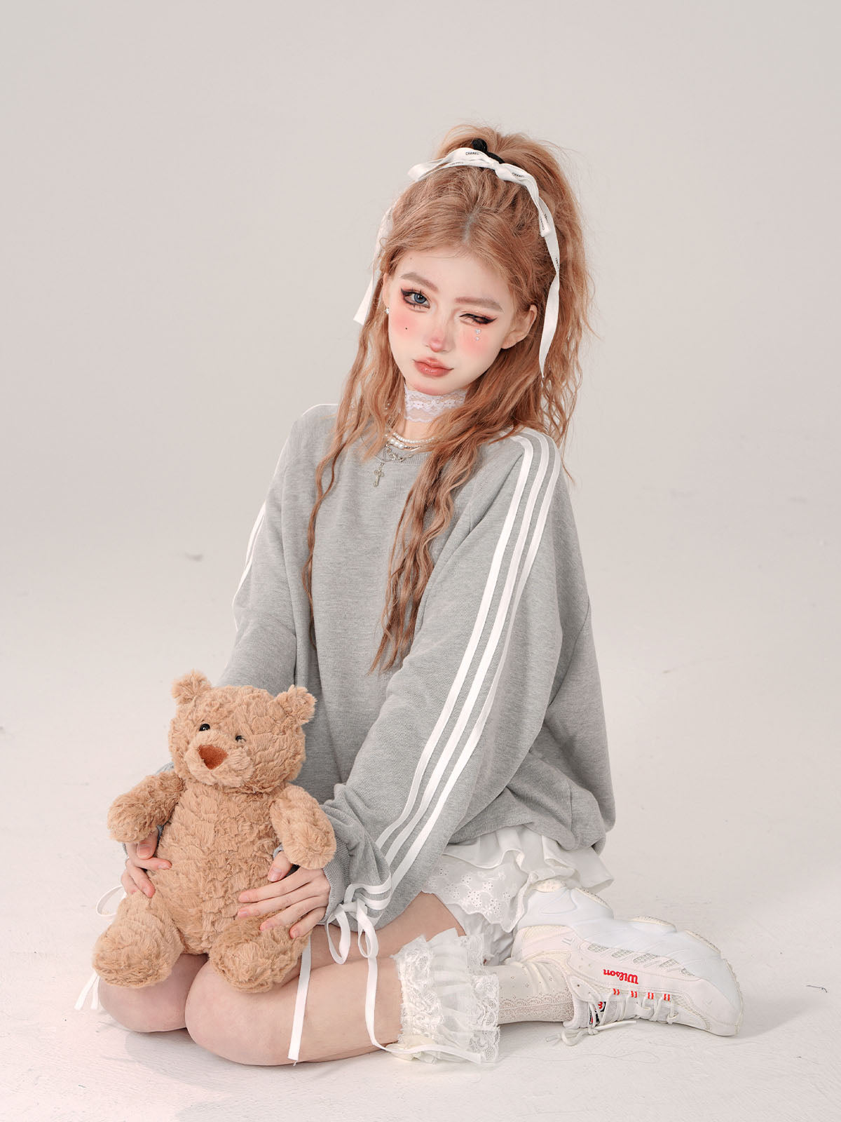 Casual Design Sweatshirt Side