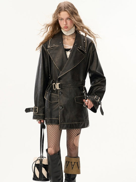 Veste en cuir avec ceinture et coupe-vent poli