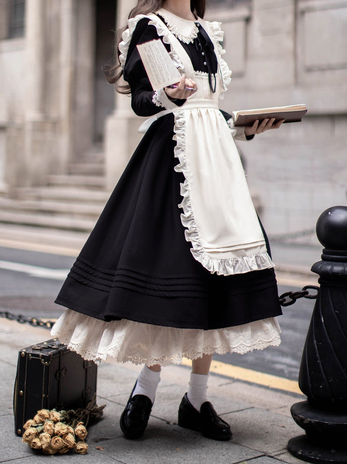 Élégante robe Angelina Set Maid Retro