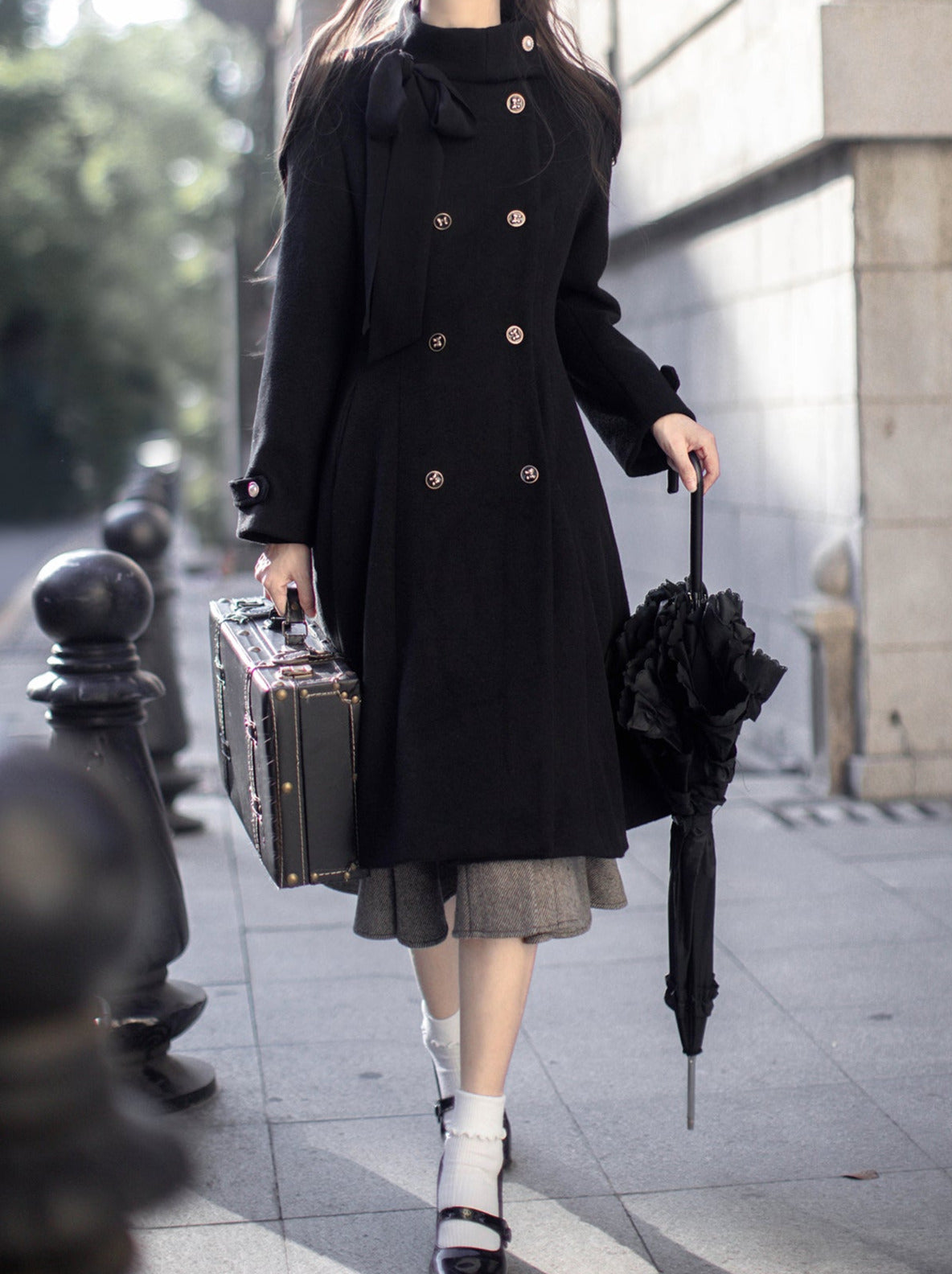 Porte-manteau rétro à col double en laine et ruban boutonné élégant