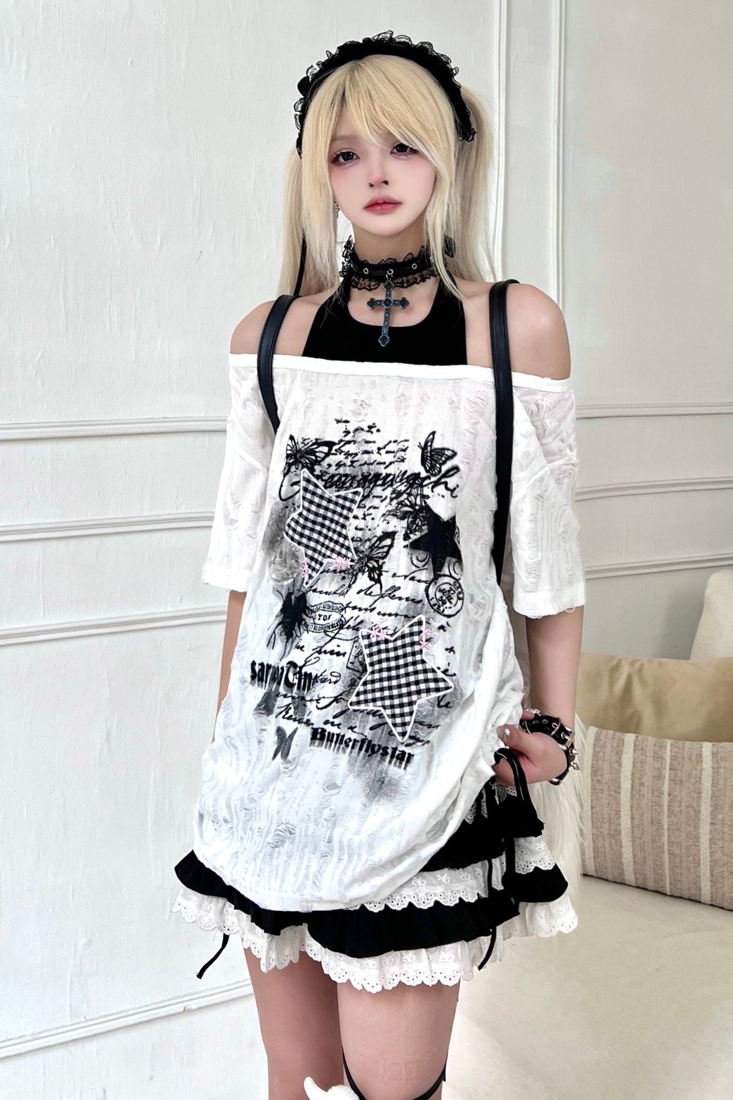Slash T-Shirt Shoulder