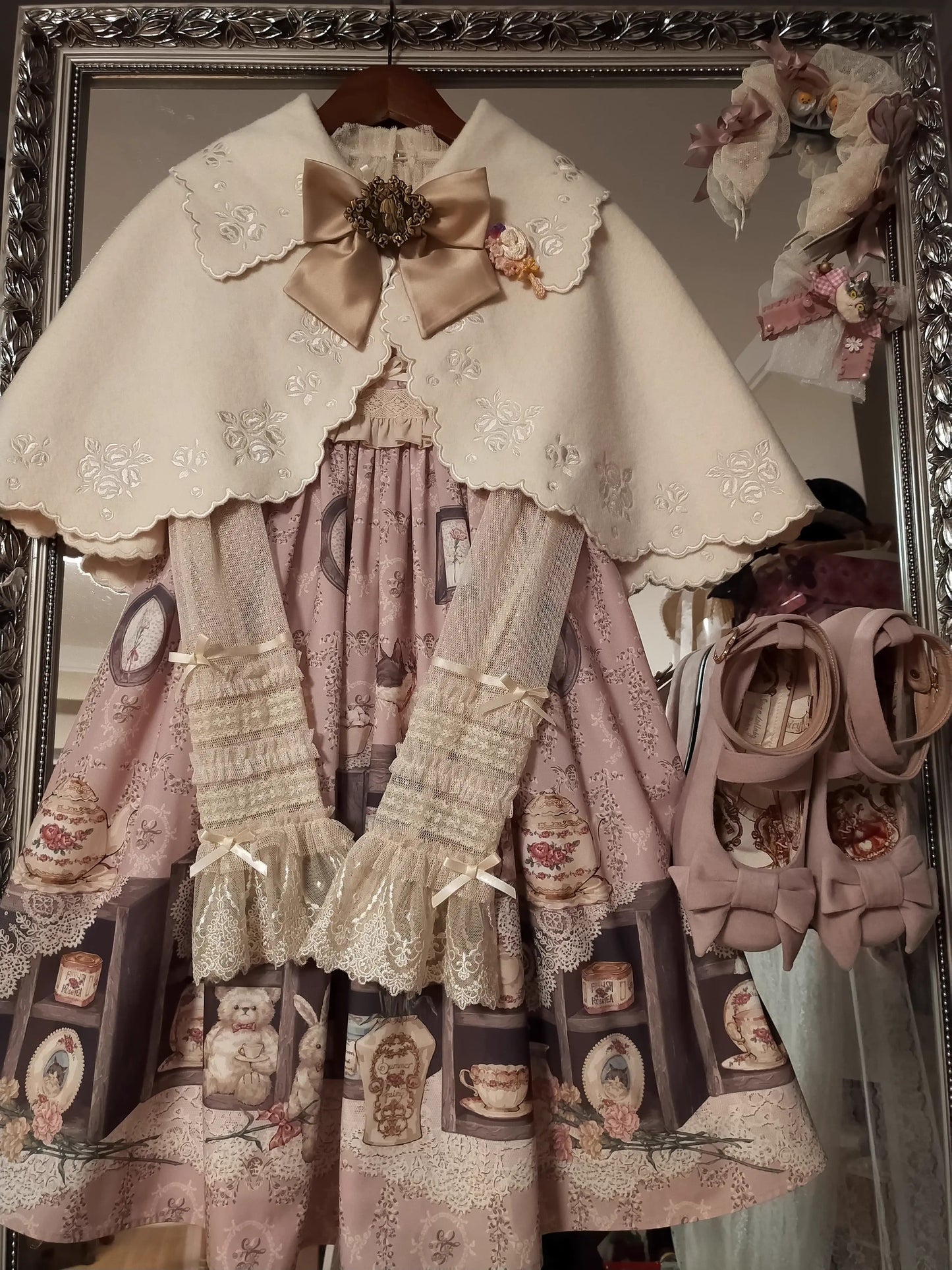 Lolita Cape Dry Doll Antique Embroy Cape