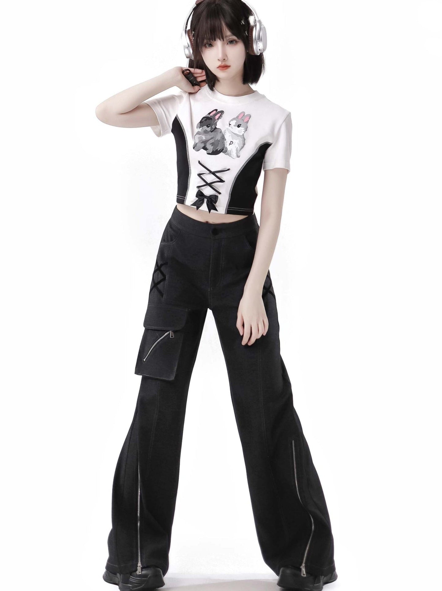Pantalon à bretelles design d'été, lapin, épaules dénudées, sweat à capuche noir et blanc, costume