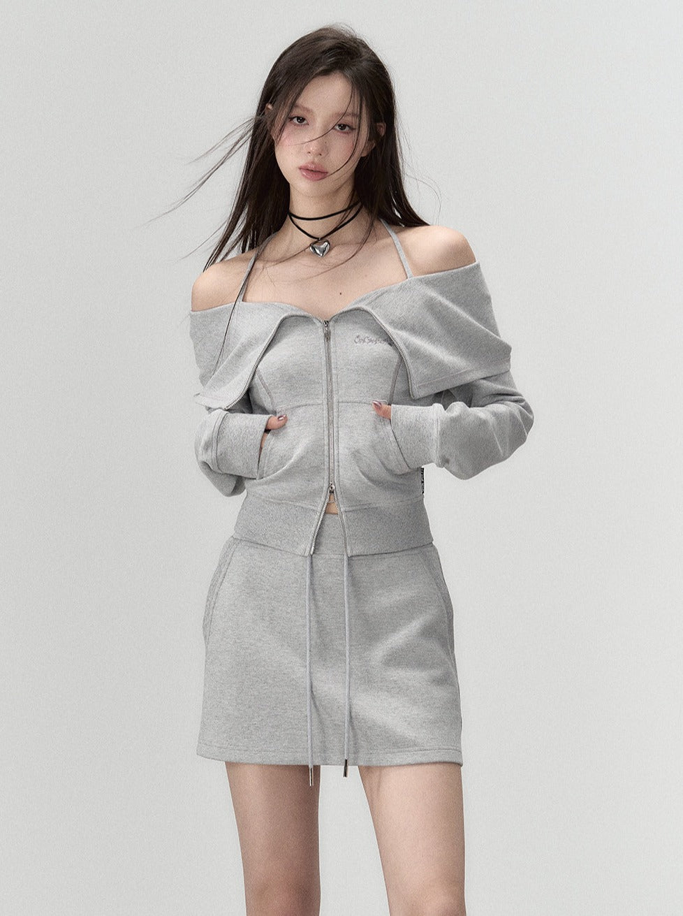 Off-the-shoulder + strap sweatshirt skirt zip-up top
