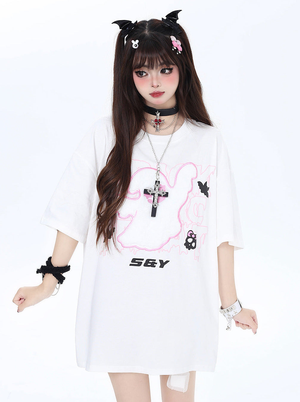 Lockere Stickerei Dunkles kleines T-Shirt Ghost