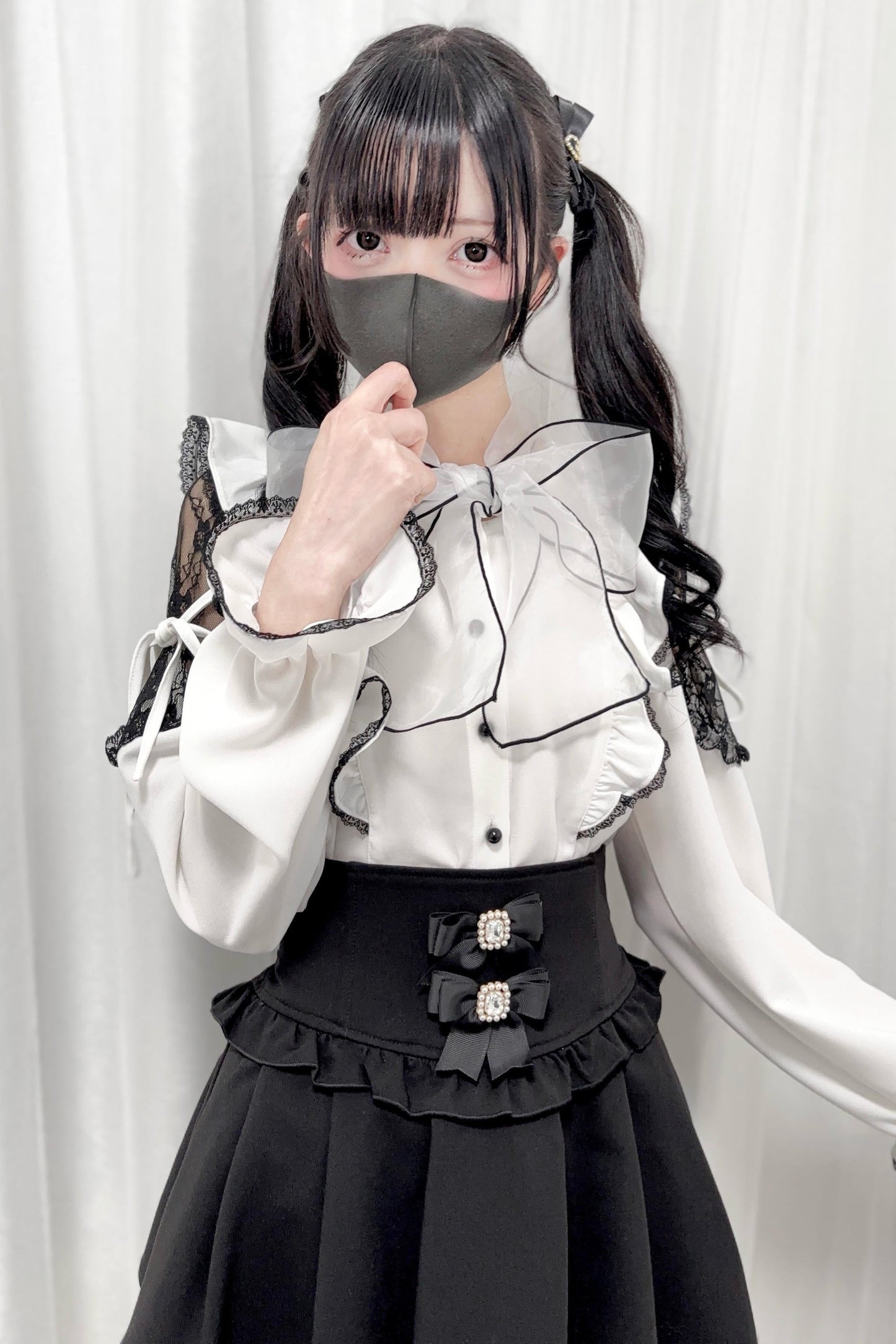 Big blouse mine ribbon