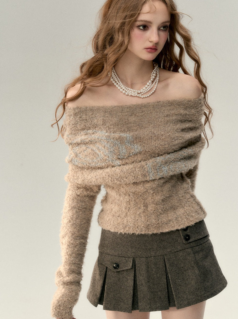 Button with Wool Pleated Skirt