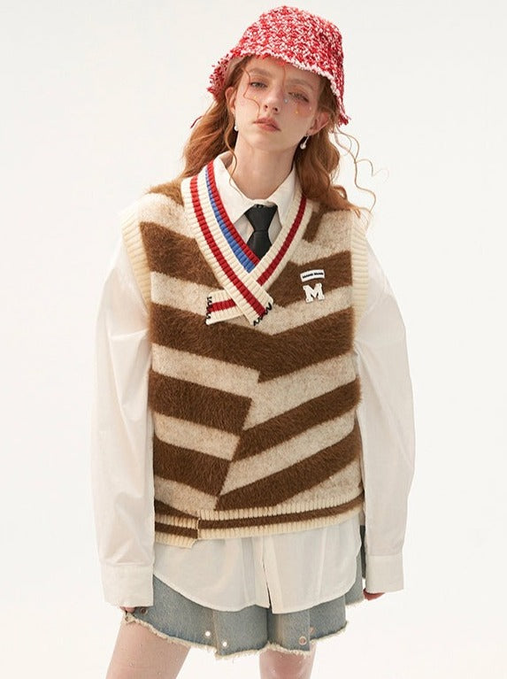 Gilet en polaire tricotée, col en V, rayé, asymétrique, fourrure