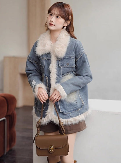 Veste en jean bleu à revers matelassés