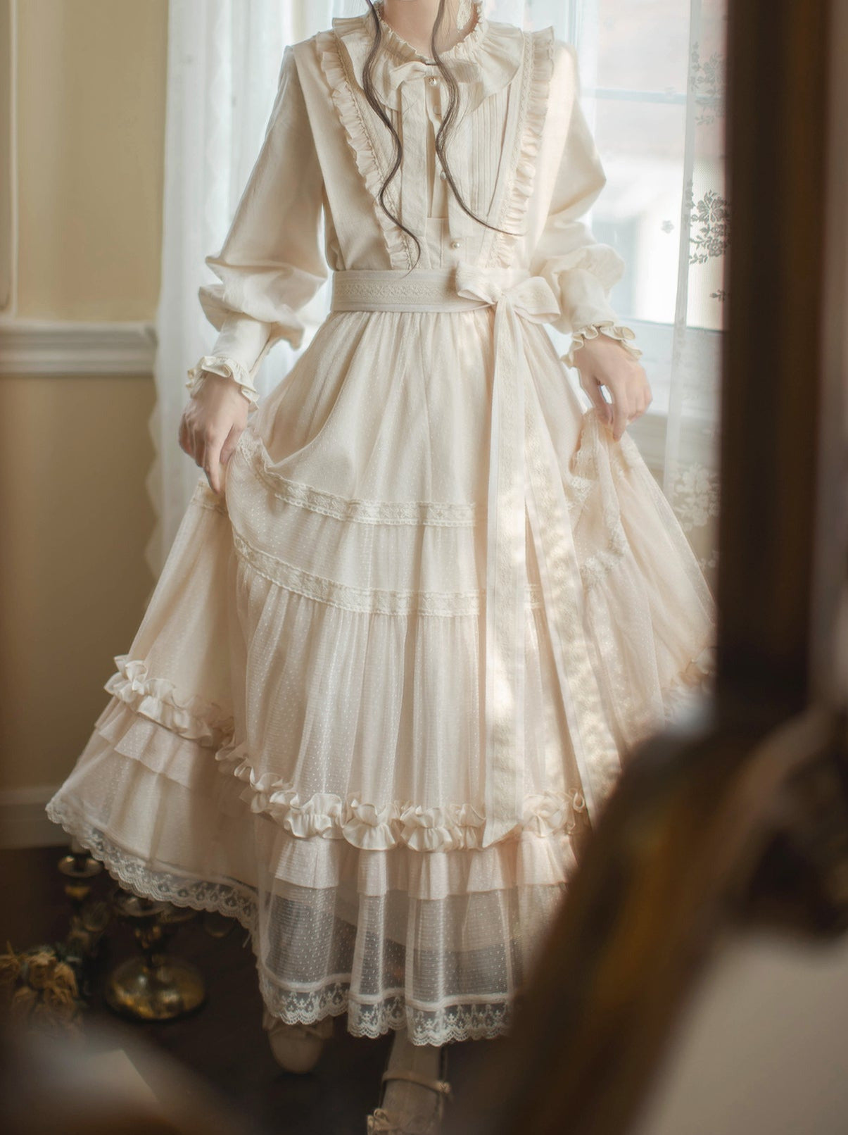 Haut à pois taille haute Lolita à volants et ruban, robe d'été légère, élégante et douce avec ruban en dentelle