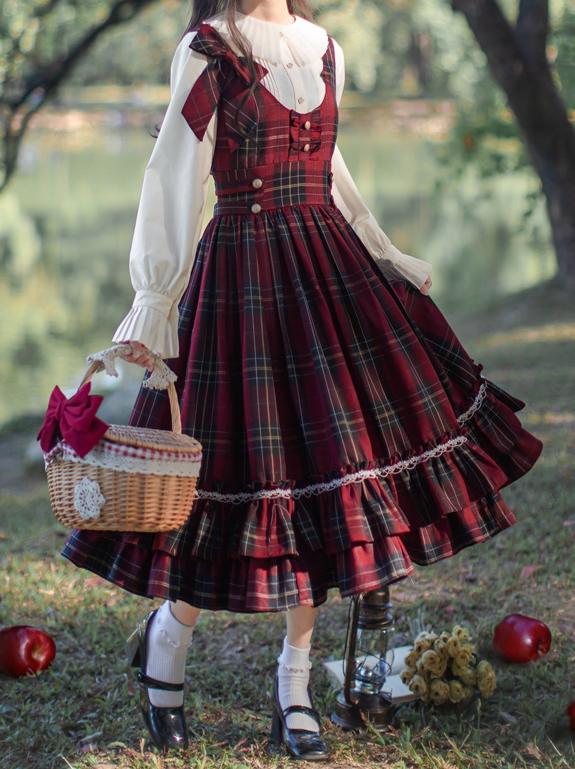 Robe Col Ruban Capuche Tête Montante Rouge Petit + Écharpe À Volants Plissée Cape Manteau Chemise À Carreaux