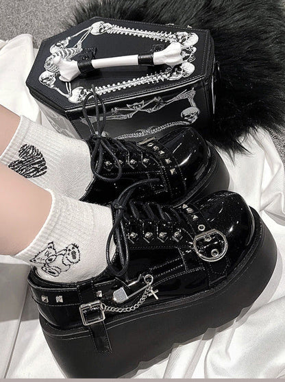 Chaussures à plateforme punk cloutées Lolita
