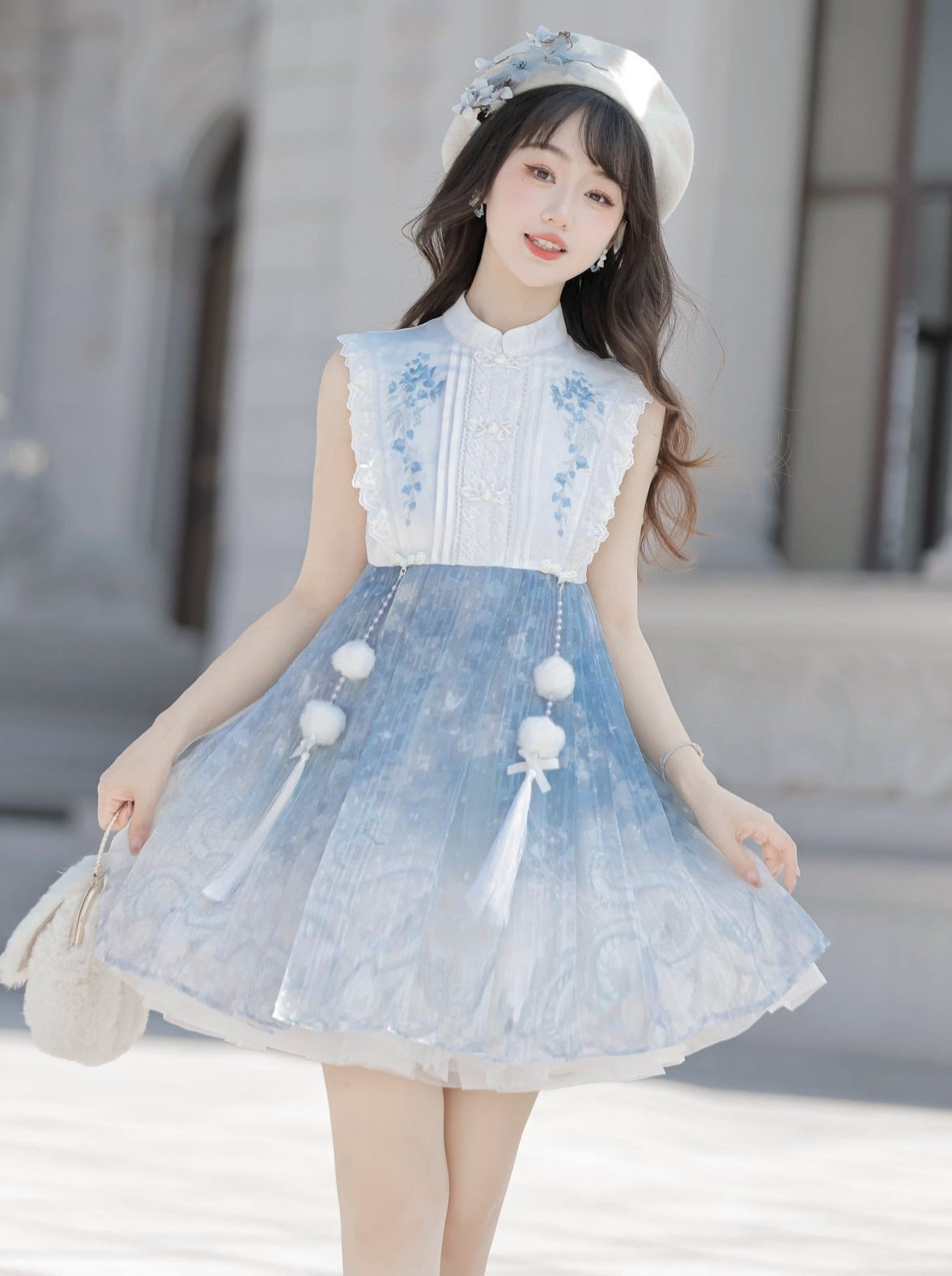 Robe courte en fourrure chinoise bleue Ice