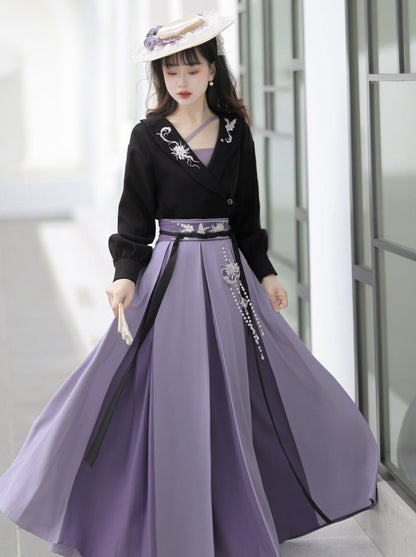 Bluse Langer Dunkler Rock Plissee Blume