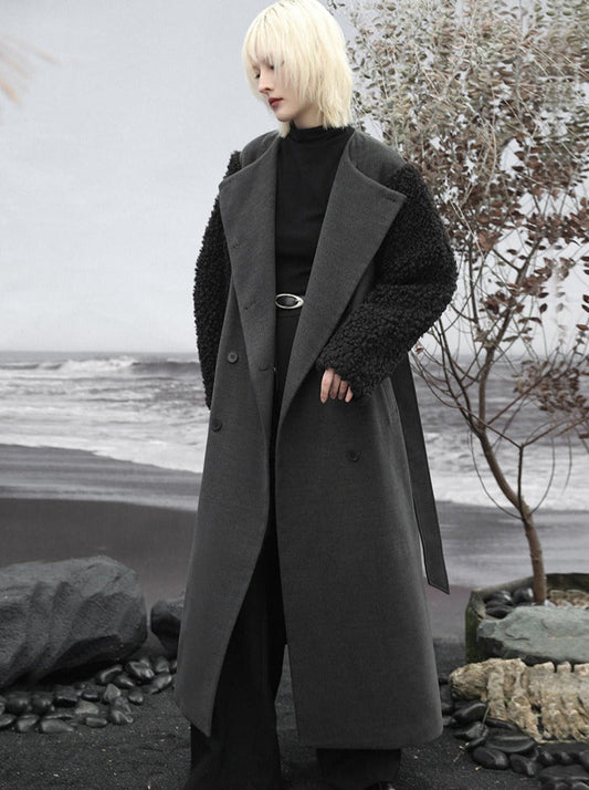 Manteau long en laine à épissures foncées