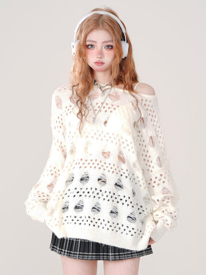 Zerrissenes, weißes Stricktop mit Cut-Out