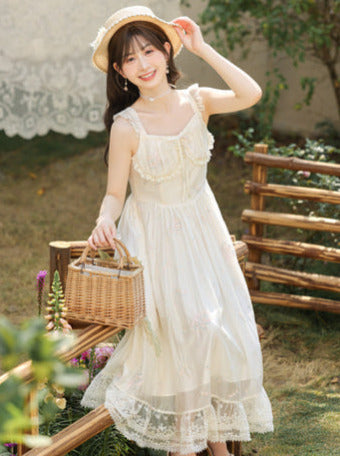 Robe en dentelle florale à volants sur les épaules, veste imprimée romantique