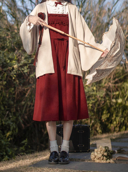 Bretelles tissées roses + chemise intérieure en plumes + robe blanche avec corsage poème + veste à volants rouge à volants rétro rose