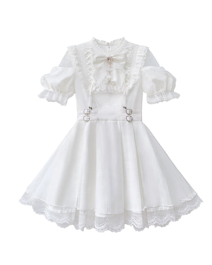 Süßes Kleid mit Rüschen, süße Reservierungen
