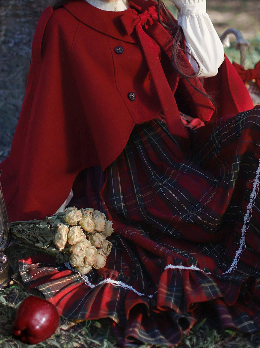 Robe Col Ruban Capuche Tête Montante Rouge Petit + Écharpe À Volants Plissée Cape Manteau Chemise À Carreaux