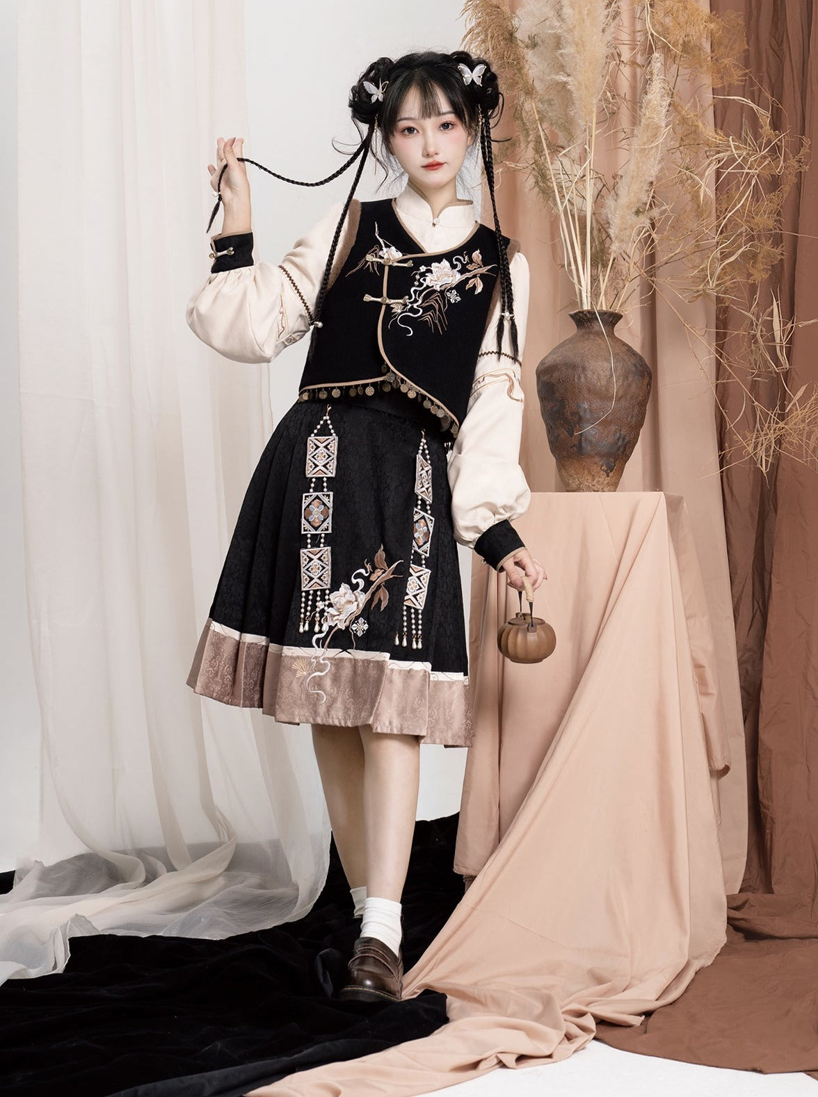 Exotic Plus Blouse Vest Flower Sleeve Bag Shoulder Balloon Flared Skirt