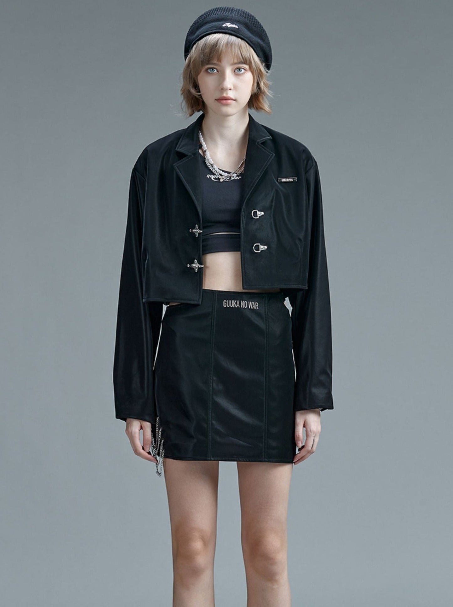 Veste de costume courte en cuir