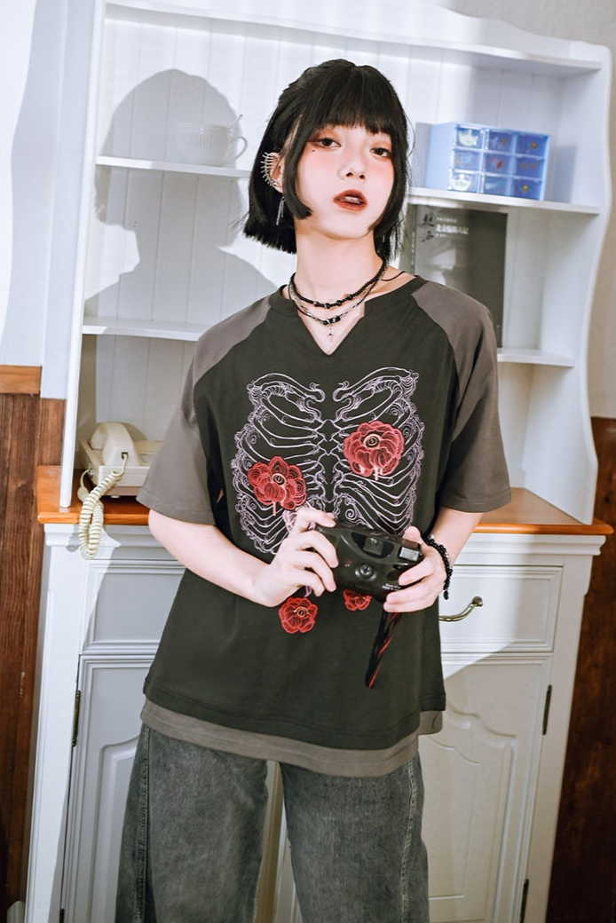 Bone Flower Bicolor Raglan Top V-Neck