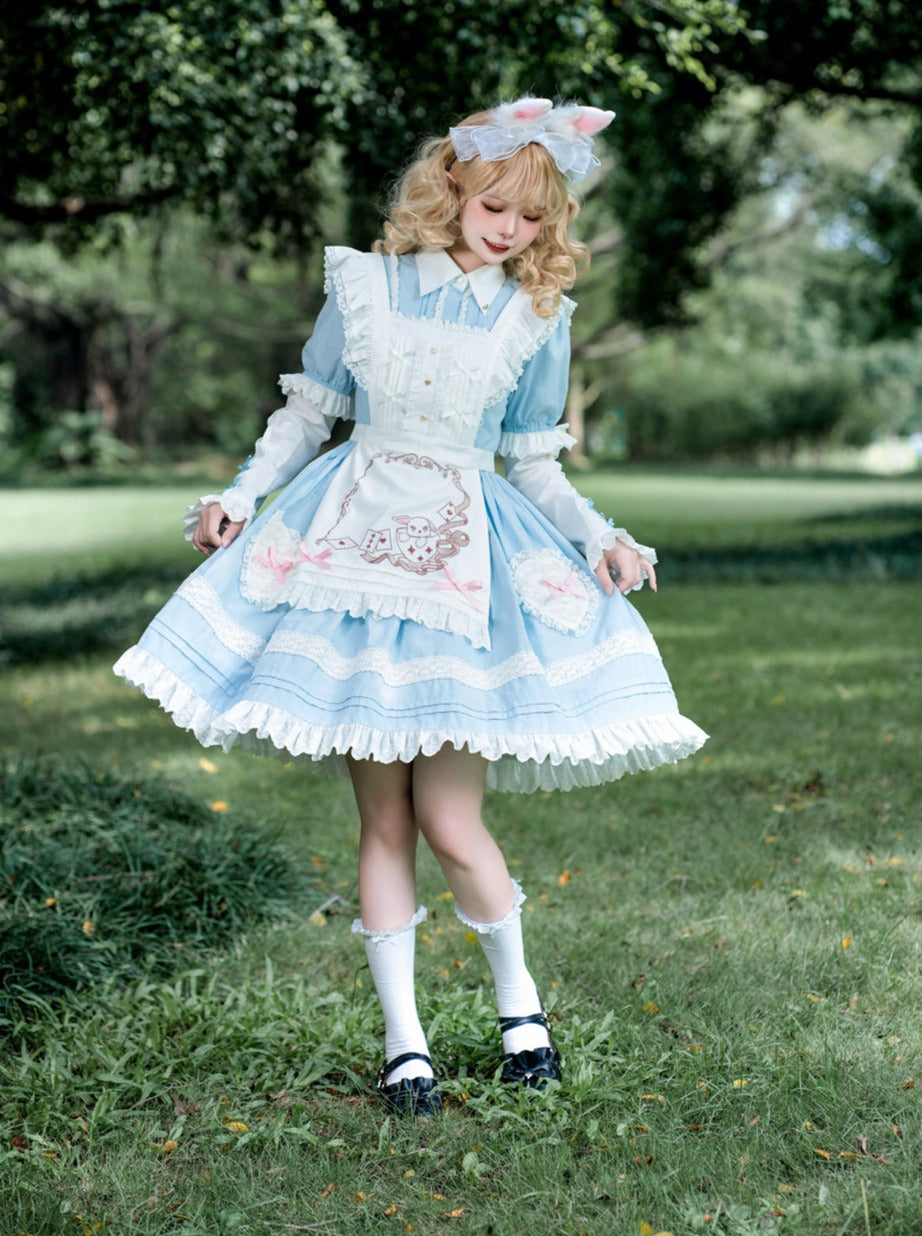 Six robes Lolita, tablier, doux