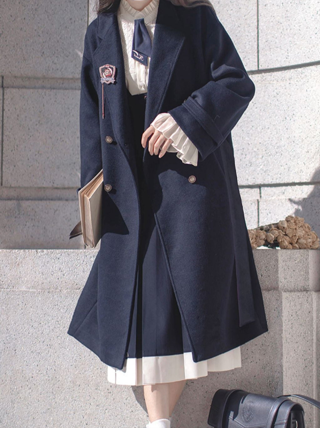 Manteau cocon élégant en laine à double boutonnage bleu