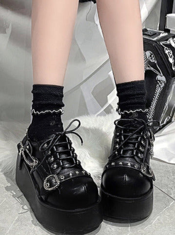 Chaussures à plateforme punk cloutées Lolita