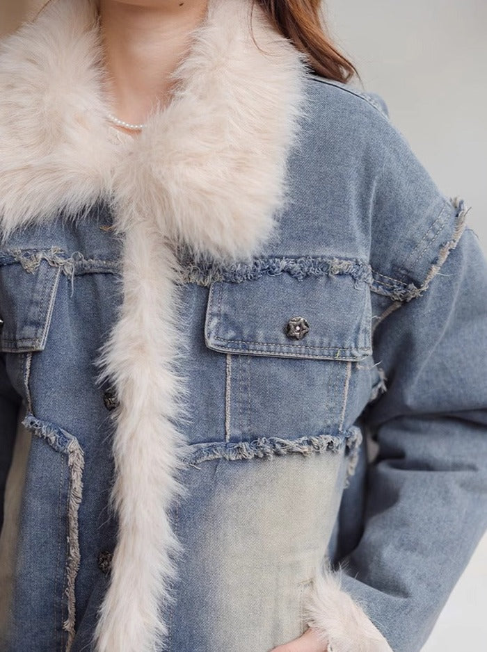 Veste en jean bleu à revers matelassés