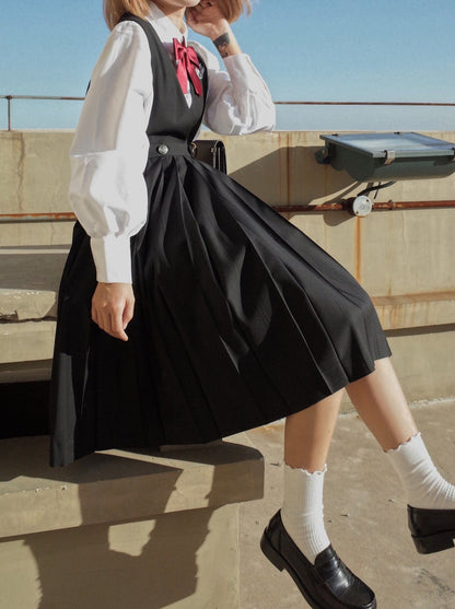 Hemdjacke Weißes Kleid Schwarzes Prinzessinnen-Kurzkleid Plissee-Stil College V-Ausschnitt
