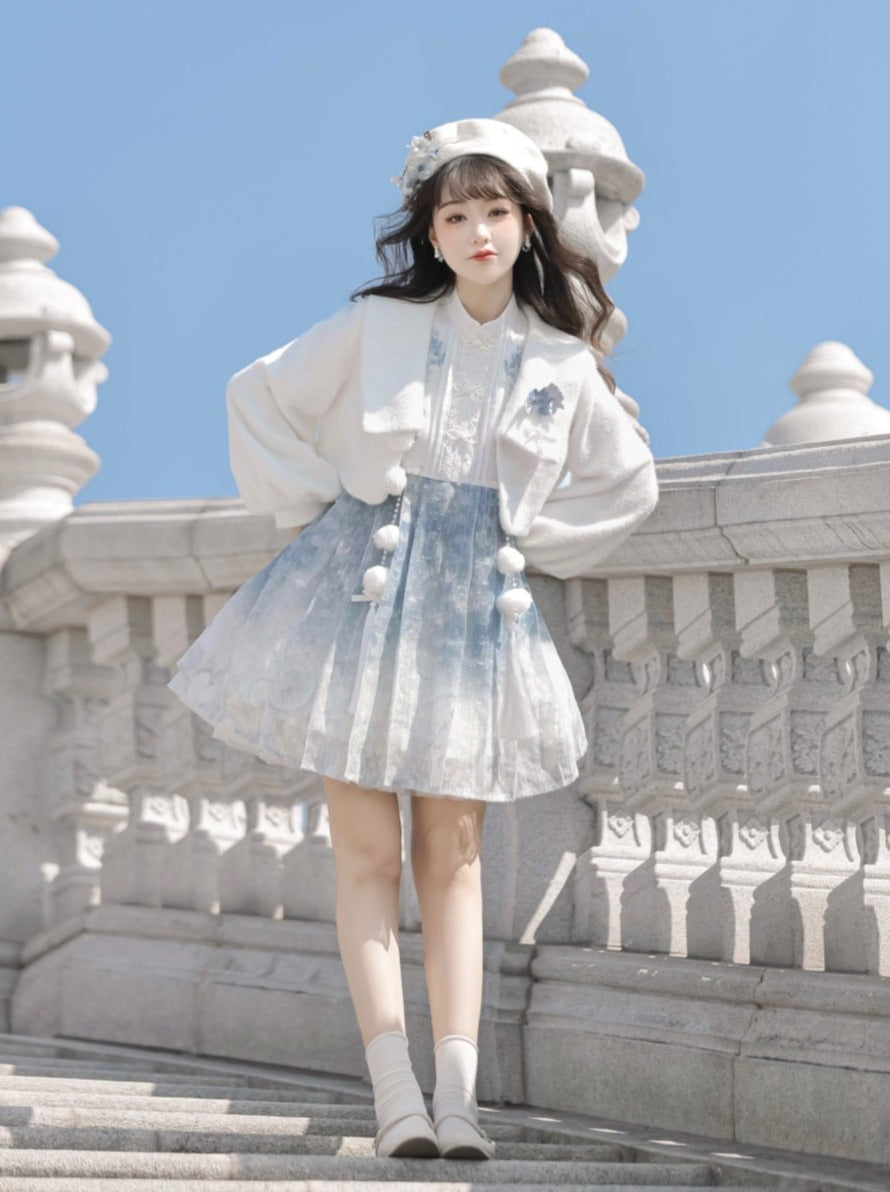 Robe courte en fourrure chinoise bleue Ice