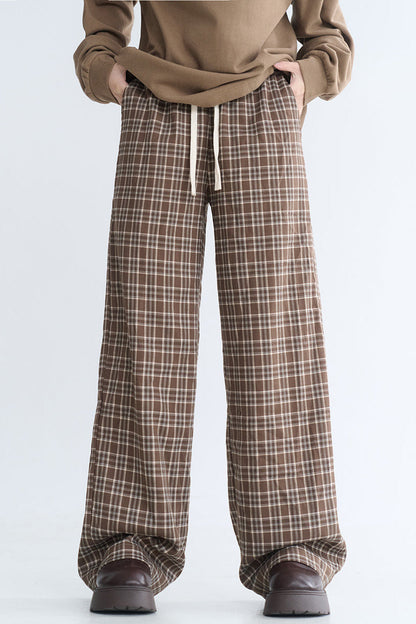 check loose-fitting pants