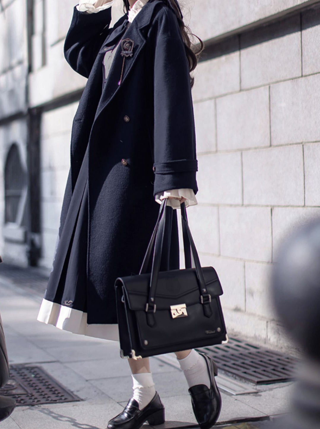 Manteau cocon élégant en laine à double boutonnage bleu