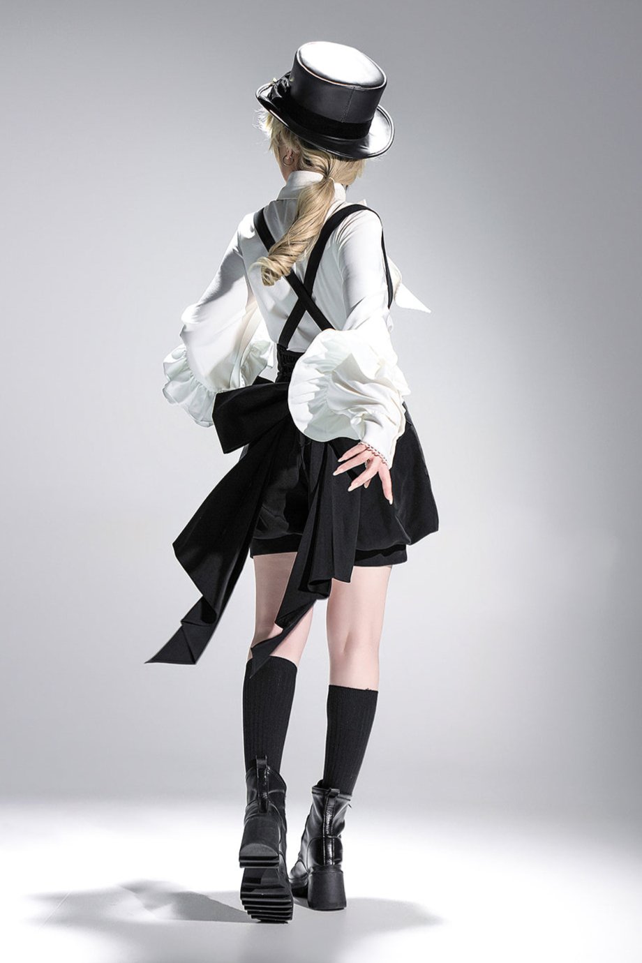 Cute + Retro Shorts Elegant Shirt Ribbon Prince Reservations Tail Dark