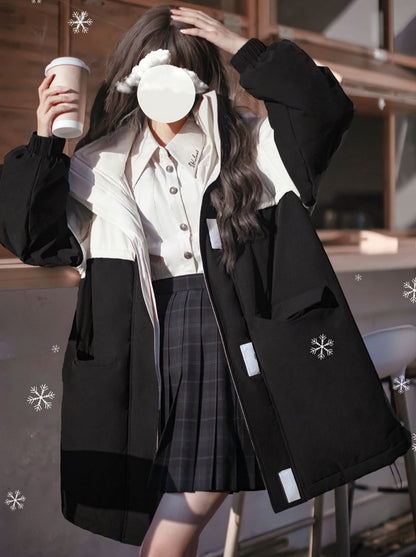Veste à capuche style universitaire en duvet de pingouin blanc