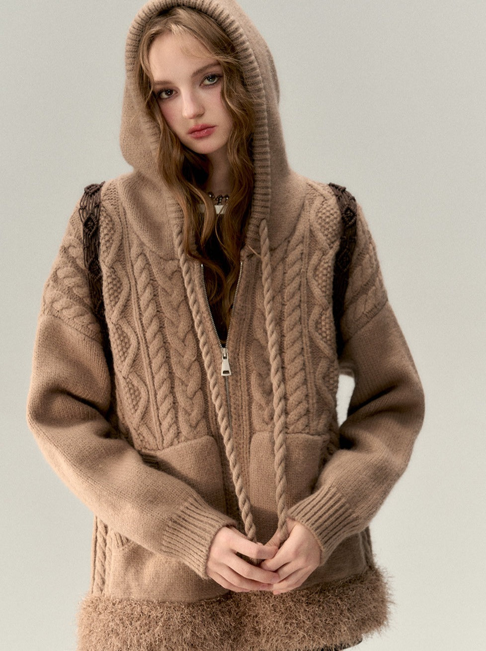 Sweat à capuche zippé en fourrure torsadée