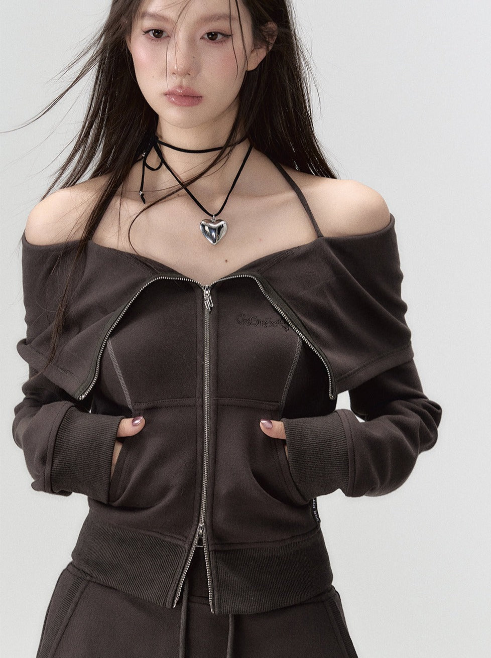 Off-the-shoulder + strap sweatshirt skirt zip-up top